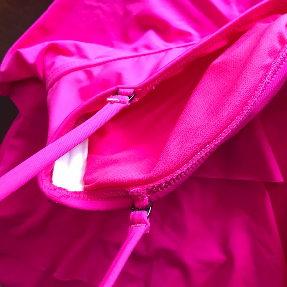 Kenneth Cole reaction ruffle tankini top s small - Picture 5 of 5